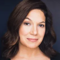 Amy Lynn Stewart headshot