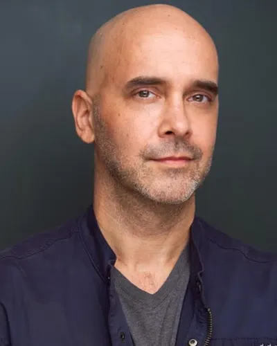 Chris Wight headshot