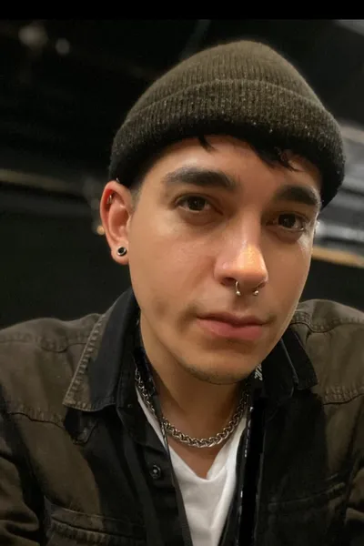 Raphael Regan headshot