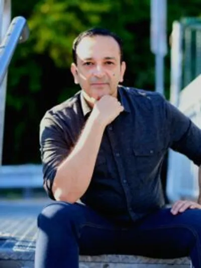 Montserrat Mendez headshot