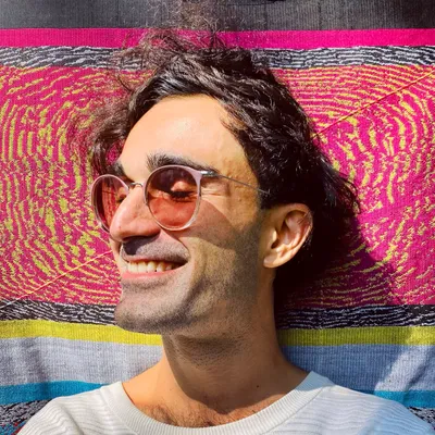 Phoenix Rahmani headshot